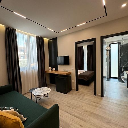 Twins Hotel Vlorë 외부 사진