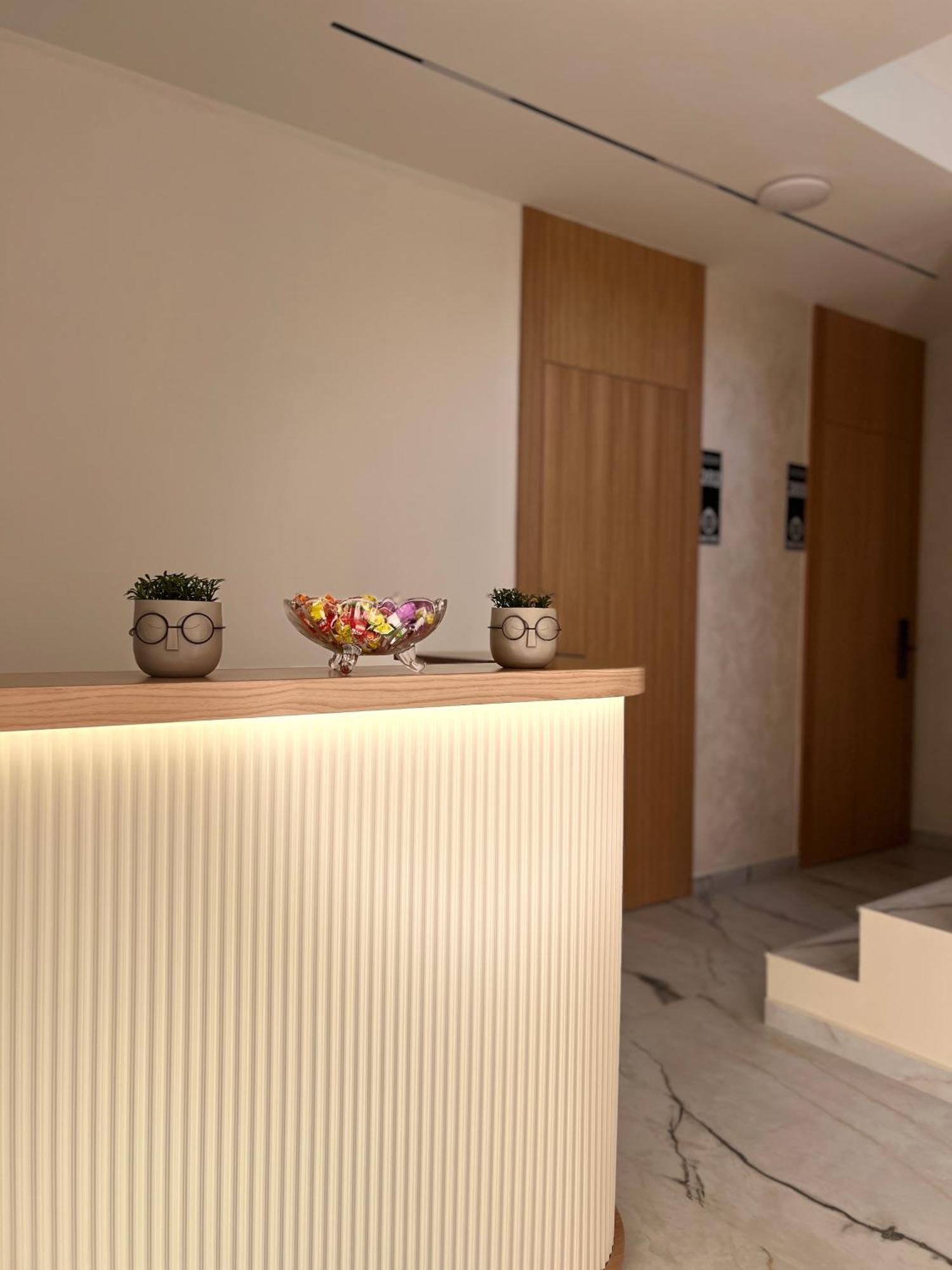 Twins Hotel Vlorë 외부 사진