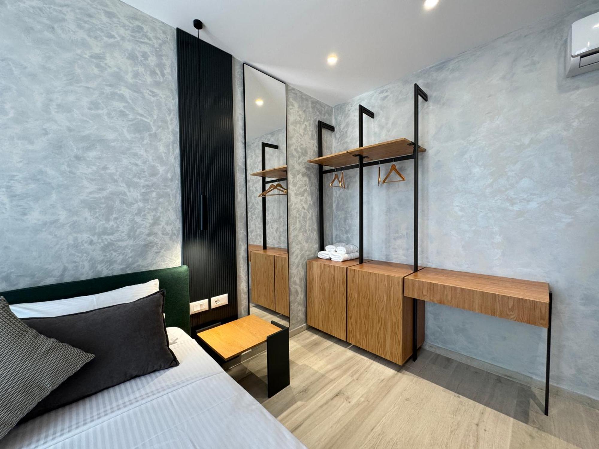 Twins Hotel Vlorë 외부 사진