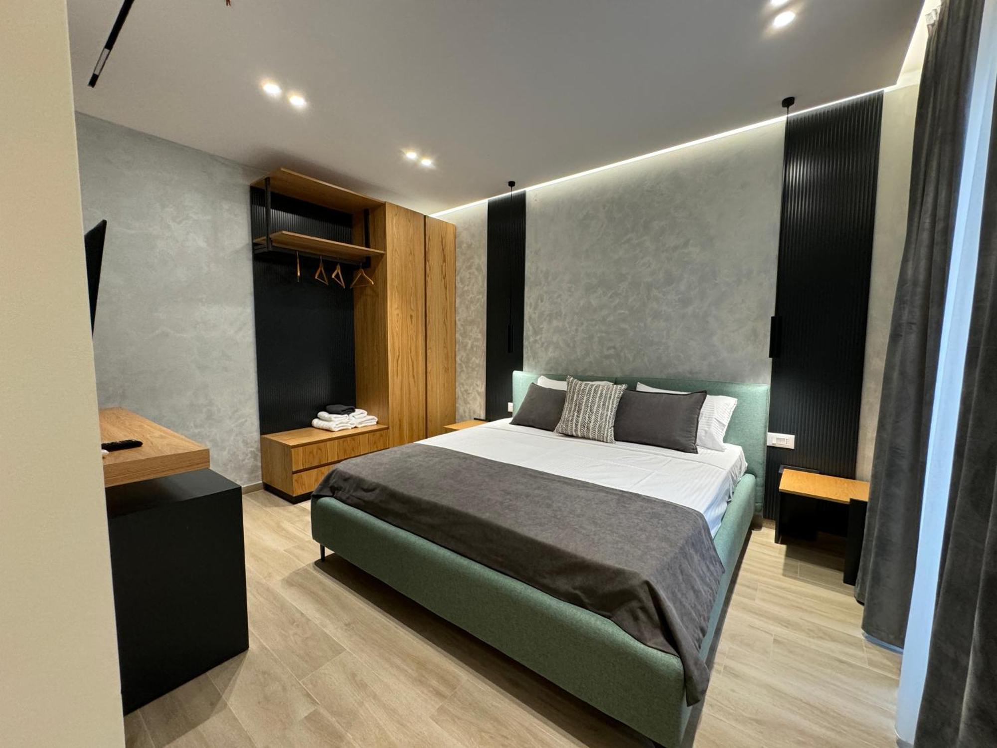 Twins Hotel Vlorë 외부 사진
