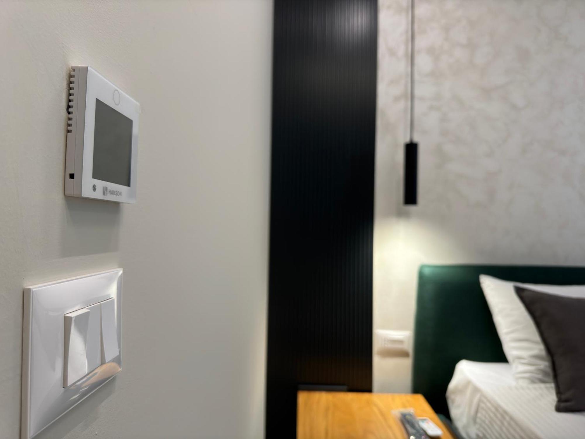Twins Hotel Vlorë 외부 사진
