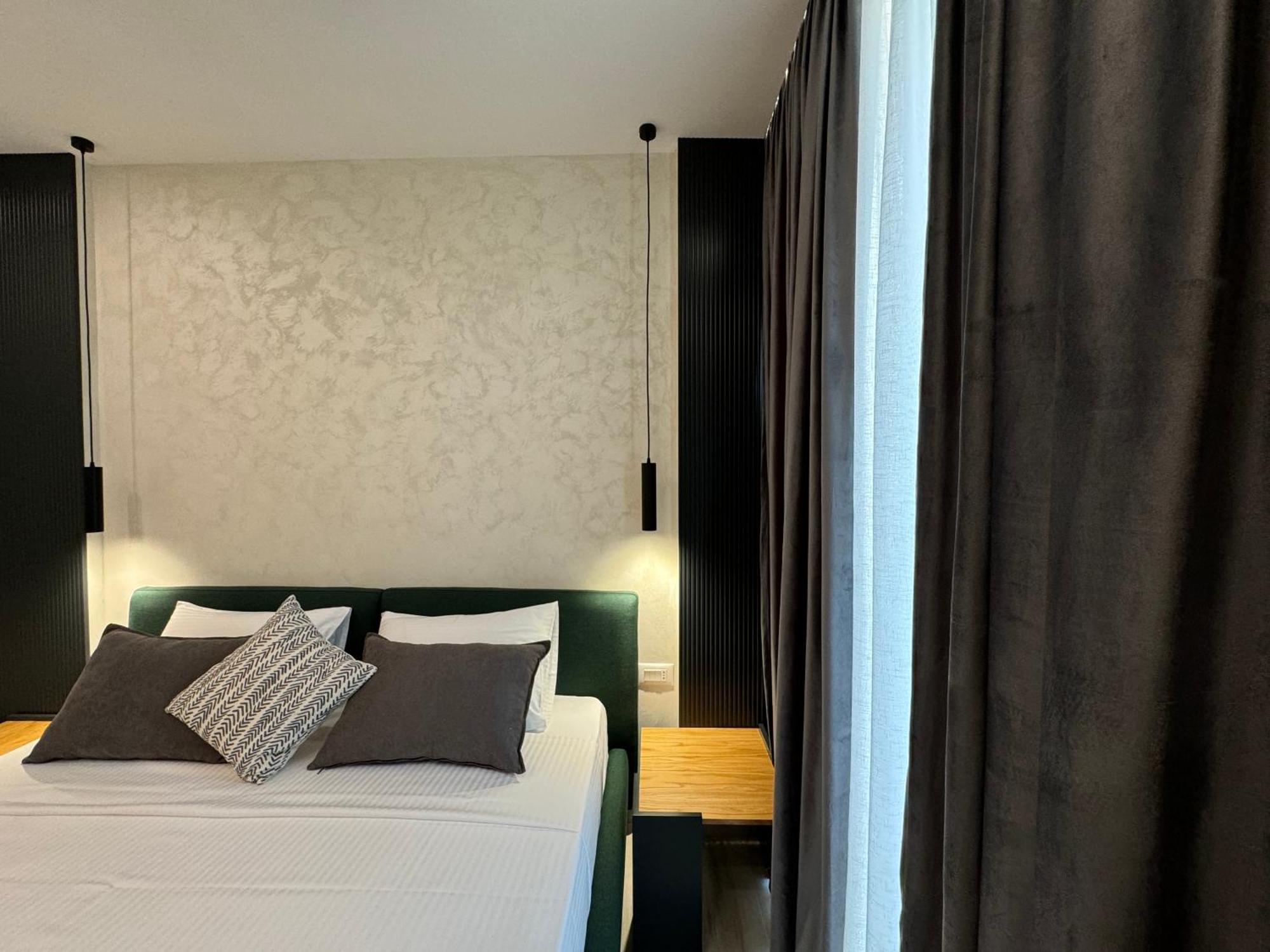 Twins Hotel Vlorë 외부 사진