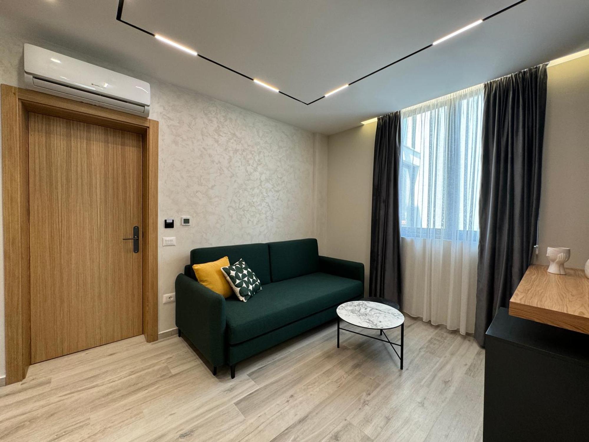 Twins Hotel Vlorë 외부 사진