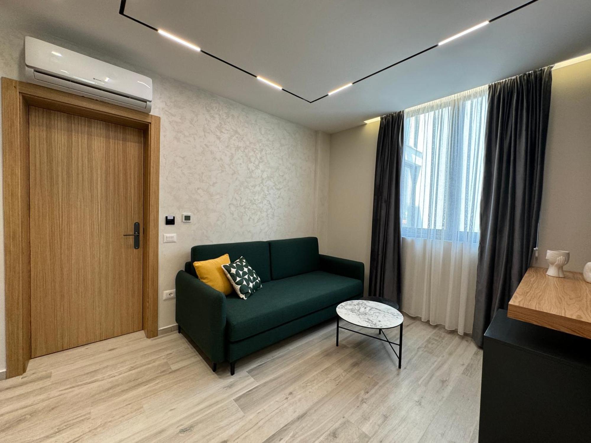 Twins Hotel Vlorë 외부 사진