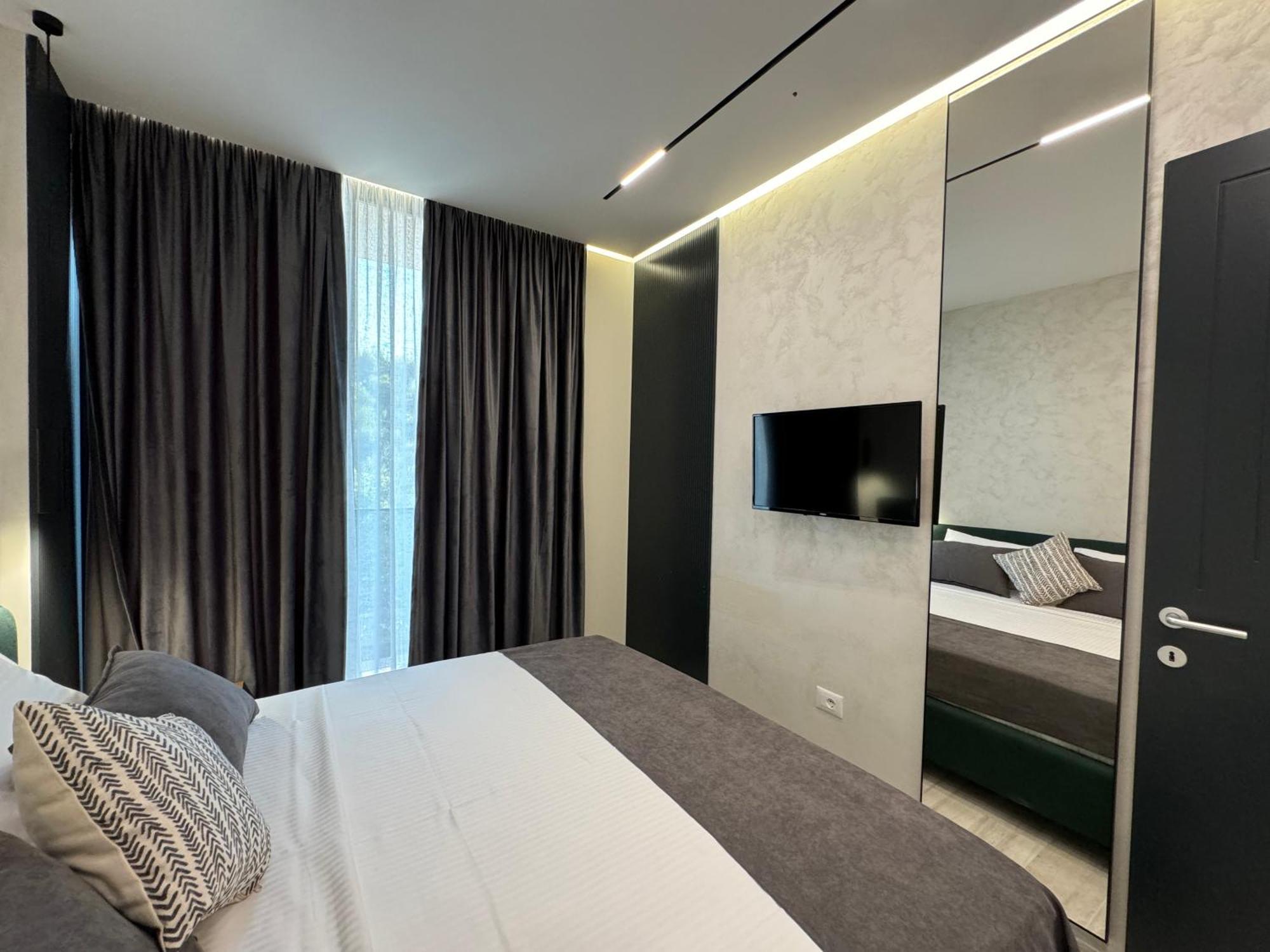 Twins Hotel Vlorë 외부 사진
