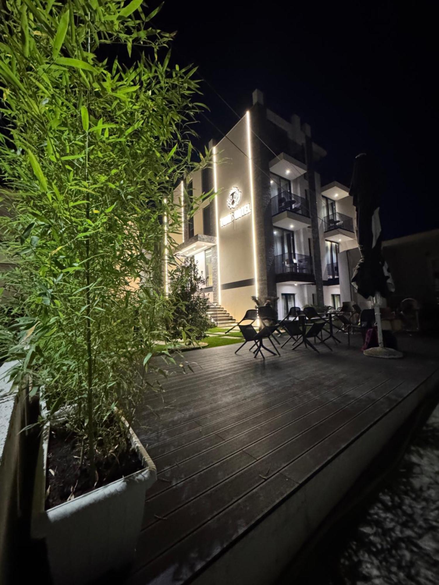 Twins Hotel Vlorë 외부 사진